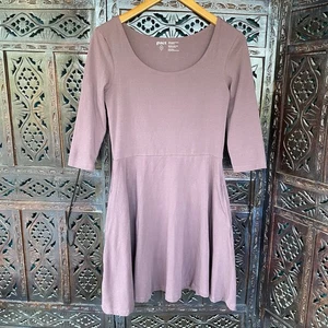 Vestido acampanado de algodón orgánico Pact talla M cuello redondo malva púrpura bolsillos para mujer - Imagen 1 de 10
