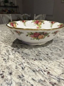 Royal Doulton Old Country Roses Large Fruit Bowl Footed - Picture 1 of 10