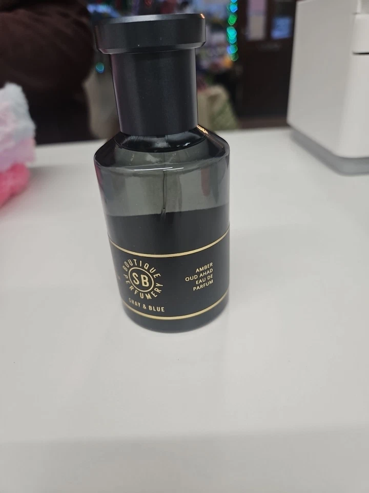 Shay and Blue Natural Fragrance Spray Amber Oud Ahad Eau de Parfum, 100ml