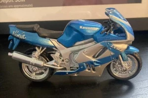 maisto 1 18 motorcycle Kawasaki Ninja ZX-9R - Picture 1 of 4