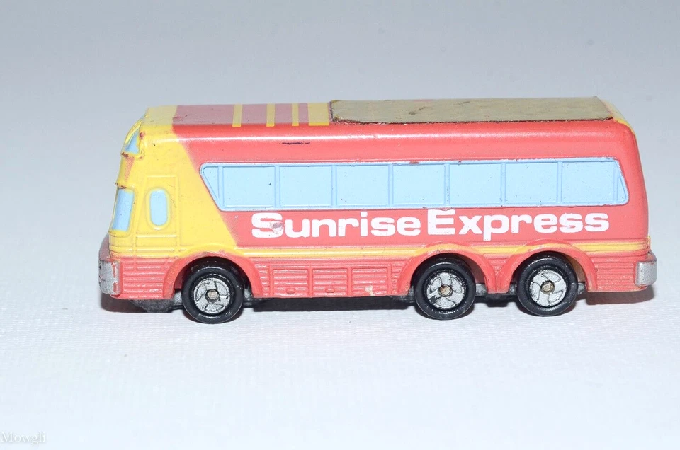Micro Machines Sunrise Express 1990 todavía tiene pegatina de techo Foto 1 de 4