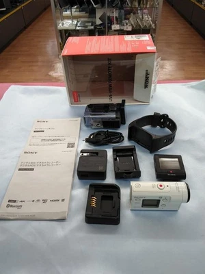 SONY HDR-AS300 Wearable Action Camera - 4K Video Quality - Image 1 of 4