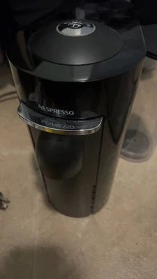 Cafetera nespresso - Delonghi (negra)  Foto 1 de 4