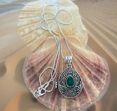 Collar Colgante Medallón Ónix Verde Estilo Vintage Chapado en Plata de Ley 925 - Nuevo Foto 1 de 4