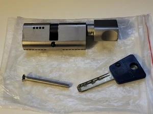 Garrison '76' Oval Key Cylinder With Thumb Turn - Pre-owned - Picture 1 of 6