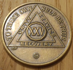 25 Year Twenty Five Alcoholics Anonymous AA Bronze Medallion Coin Sobriety Chip. - Picture 1 of 2
