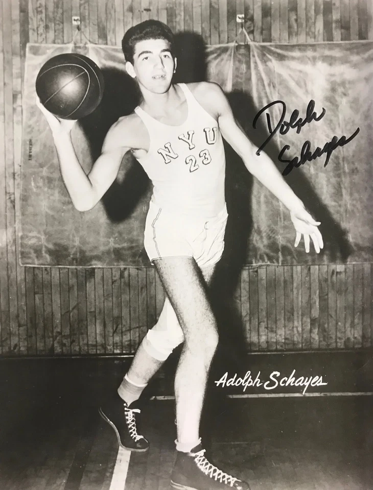 Foto autografiada de baloncesto de 8x10 en blanco y negro de Dolph Schayes Foto 1 de 1