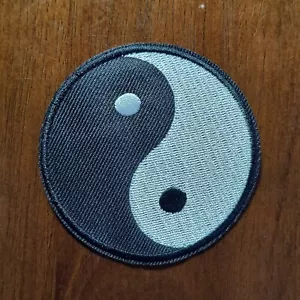 Yin And Yang Chinese Symbol Patch In Silver And Black 3" Embroidered Iron On - Picture 1 of 3