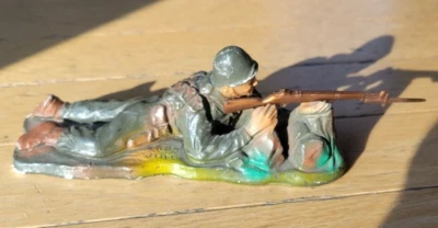 FIGURA DE SOLDADO JH MILLER Chalkware 1950 de colección tenso con pistola de rifle Foto 1 de 4