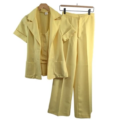 Vintage 60s 70s Womens Butter Yellow 3 Piece Leisure Suit sz 7 - Image 1 of 4