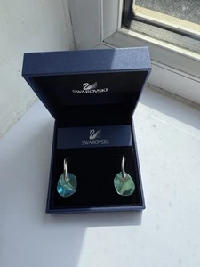 Swarovski Crystal Galet Earrings Authentic Retired Aurora Borealis Blue - Picture 1 of 5