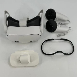 Meta Quest 3S VR Headset 128GB w/ Silicone Cover/Controllers/Charger - Excellent - Picture 1 of 7