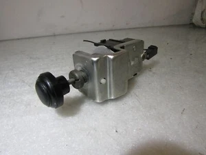 Jeep Cherokee XJ Pre-Facelift headlight headlamp switch pull button 56007334 - Picture 1 of 7