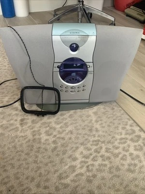 Cassete portátil - Sistema de CD da Audiovox - Imagem 1 de 4