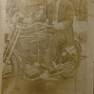 Vintage Original 1913 Motorcycle Henderson Photo Man - Picture 1 of 6