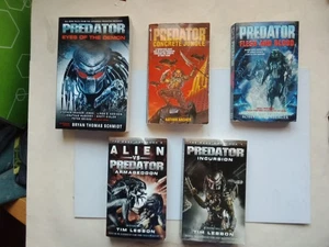 PREDATOR Series: Incursion, Concrete Jungle, Flesh And Blood, Alien vs Predator - Picture 1 of 3