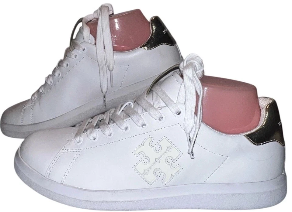 TORY BURCH Women’s Sz 8 Double T Howell Court Sneaker Tennis Shoe White & Gold - Image 1 of 4