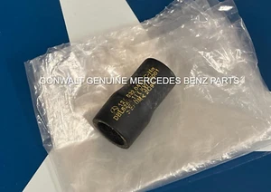 Mercedes Benz Genuine 560SL 380SL 560SEL 560SEC 420SEL Hose 1268320494 - Picture 1 of 3