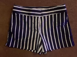 Ann Taylor LOFT Womens Doubleweave RIVIERA SHORT 4" Stripe *NAVY/WHITE - 2* EUC - Picture 1 of 3