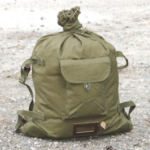 ORIGINAL ROTE ARMEE SOLDATEN RÜCKSACK 30L OLIV RAR UDSSR OSTALGIE RAR ВЕЩМЕШОК - Bild 1 von 2