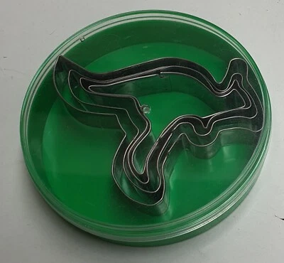 Lot of 4 Metal Small Kangaroo Shape Cookie Cutters MIB with Butter Cookie Recipe - image 1 of 4