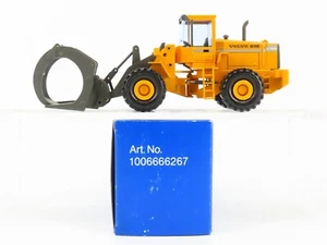 1:50 Scale Die-Cast NZG 359 VME L150 Volvo BM Lumber Fork Loader - Picture 1 of 11