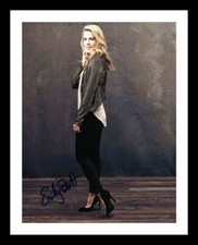 Emily Bett Rickards Autograph Signed & Framed Photo