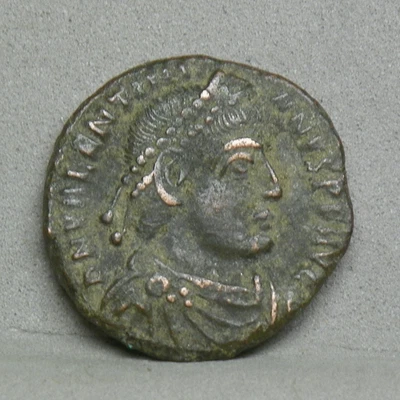 VALENTINIANUS I, 364-375 AD AE 3, Rev. Victory advancing Left - Image 1 of 2