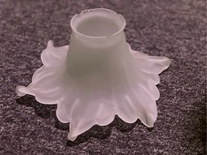ANTIQUE FRENCH LAMP LIGHT SHADE FLOWERS PETALS CLEAR FROSTED SATIN GLASS - Picture 1 of 2