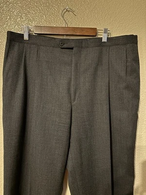 Sansabelt Ltd. Jay-Mar-Ruby, Inc. 100% lã plissada tamanho 38x30 cinza escuro  - Imagem 1 de 4