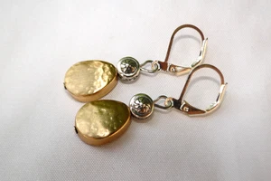 Pendientes Brighton Mediterráneos Martillados Oro y Plata Alterados con Palanca Trasera - Imagen 1 de 2