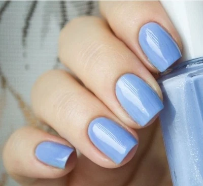 Nagellack Essie Nr. 219 bikini so teeny, Kornblumenblau Schimmer, 5ml. NEU. - Bild 1 von 2