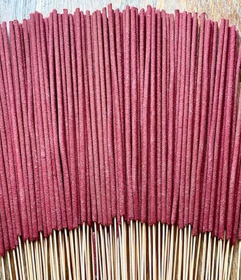 Natural Dragons Blood Incense Sticks x 100-Premium Hand Rolled Joss Insence - Image 1 of 4