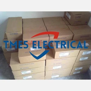 UN NUEVO Servo Driver Yaskawa SGDM-04ADY32 - Imagen 1 de 1