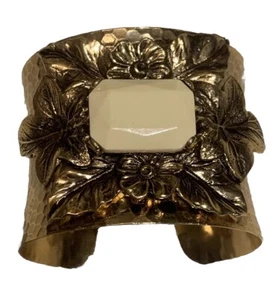 Wide Cuff Bracelet Hammered Metal Raised Floral Design & Bone Look Lucite Center - Picture 1 of 6