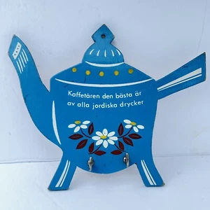 Vtg Hand Painted Swedish Tea Kettle Pot Wooden Key Holder 2 Hooks Flowers - Picture 1 of 6