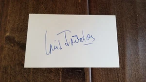 TARJETA ÍNDICE 3X5 FIRMADA POR LOUIS JOURDAN JAMES BOND PULPO DRACULA PANTANO - Imagen 1 de 1