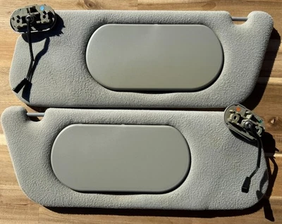 MERCURY MOUNTAINEER FORD EXPLORER 2003-2005 Gray Cloth LIGHTED Sun Visors OEM - Image 1 of 3