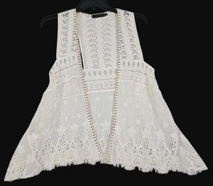 BKE Boutique~Woman Size L~White Crochet Lace Antique Open Front Vest Fringe Boho - Picture 1 of 14