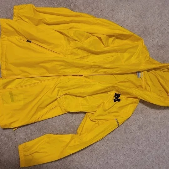 Chaqueta de lluvia Columbia grande amarilla para mujer Universidad de Michigan Foto 1 de 1