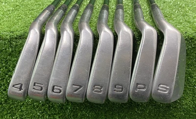 Henry-Griffitts 4-9i+PW+SW 铁杆套装 / 右握 / 硬石墨 / 好握把 / xx6518 — 第 1/4 张图片