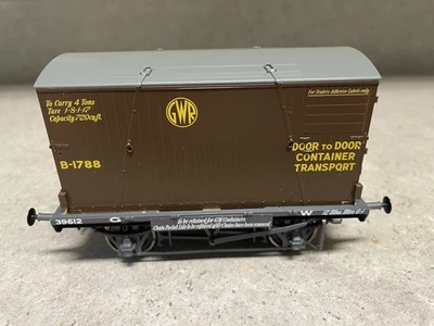 Dapol Conflat GWR 39612 & Container GWR Door to Door B-1788 O Gauge - Image 1 of 4