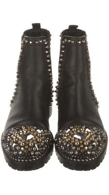 Botas Chelsea Christian Louboutin para mujer con detalles tachonados de cuero negro Foto 1 de 3