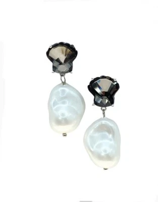 Brincos de concha de cristal cinza pérola barroca - Imagem 1 de 3