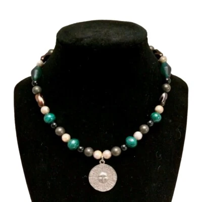 Collar Gargantilla Malaquita Ónix Jadeíta Vidrio Cuentas Zodiaco Negro Verde Foto 1 de 4