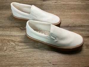 New Lugz Mens Sneakers Size 8 White Sammy Canvas Slip On Tennis SHOES - Picture 1 of 10