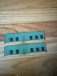SK HYNIX 4GB DDR4-2400 RDIMM PC4-19200T-R Single Rank x8 Module - Picture 1 of 4