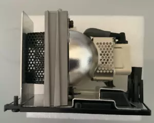 Video7 VPL246 Replacement Projector Lamp - Toshiba Projector TDP-T90, TDP-T80 - Picture 1 of 6