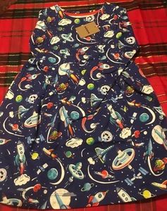 BNWT MINI BODEN LONG SLEEVE Fun Jersey Space Dress Age 5-6 Years RRP £27 - Picture 1 of 3