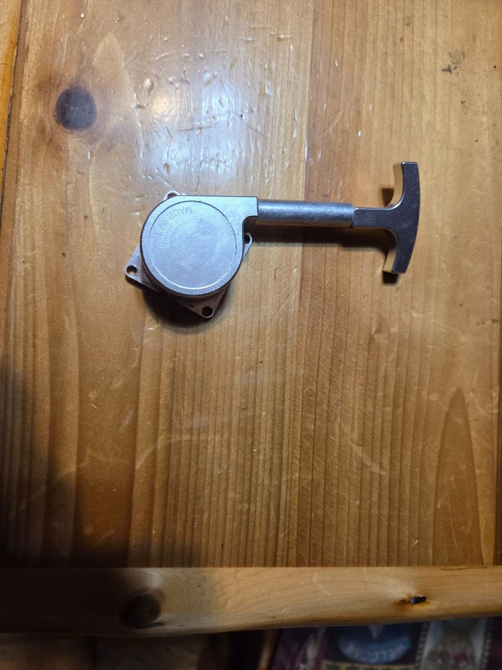 nitro motor aluminum pull start .21-.28 motor - Image 1 of 1